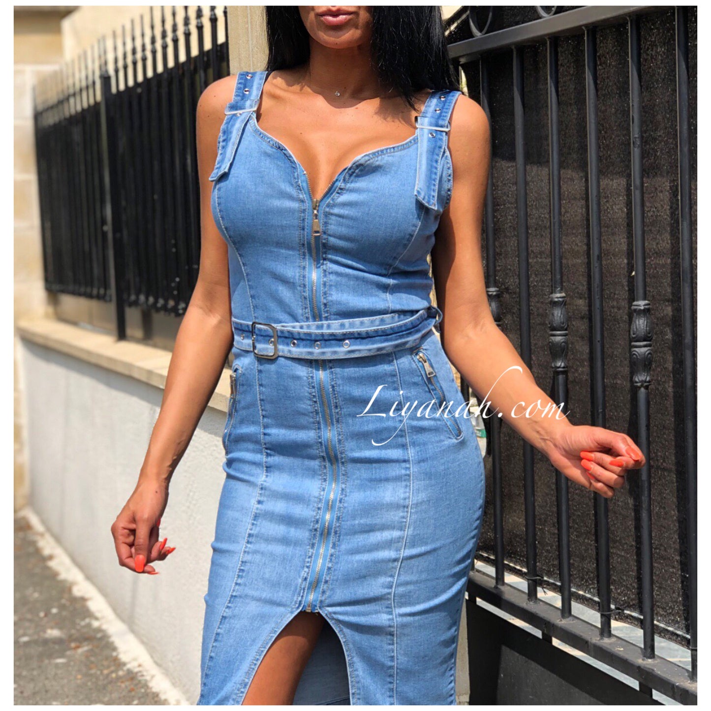 Robe en JEAN Modèle CHYBA BLUE