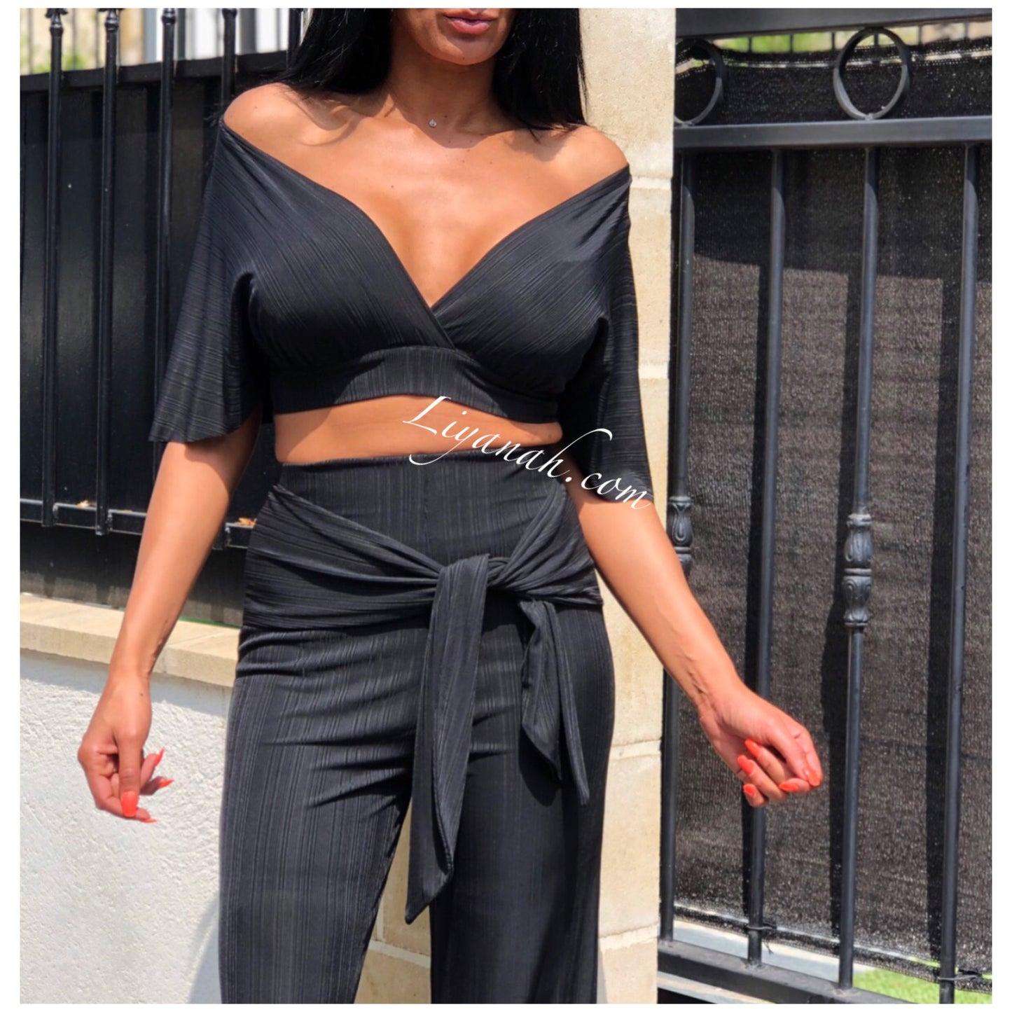 Ensemble Crop Top + Pantalon Modèle AYATI Noir