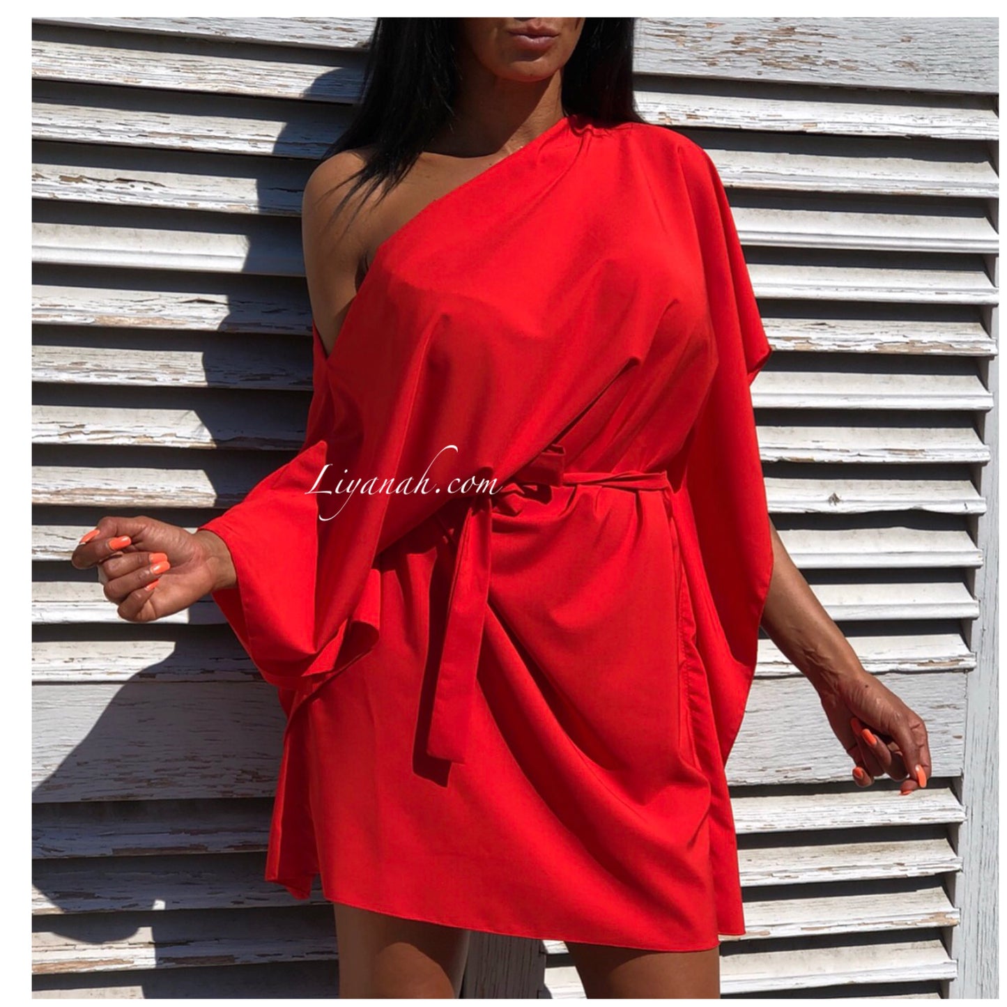 Robe courte Modèle IZALY NOIR ou ROUGE