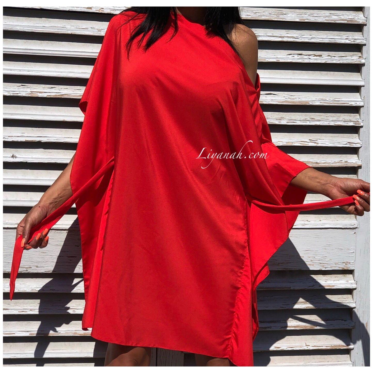 Robe courte Modèle IZALY NOIR ou ROUGE