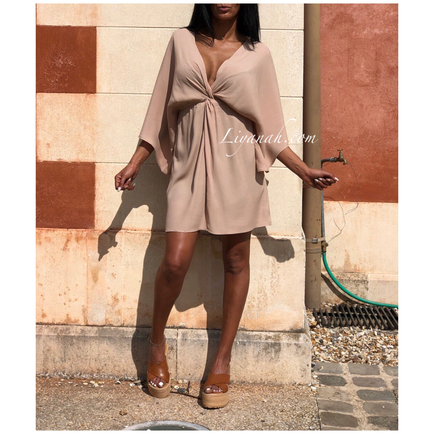 Robe Courte Modèle YELYNA BEIGE