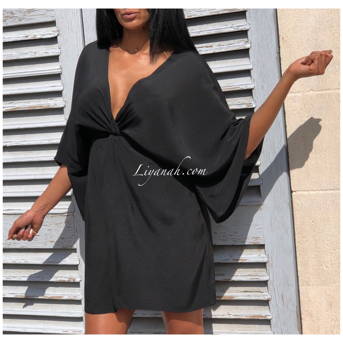 Robe Courte Modèle YELYNA NOIR