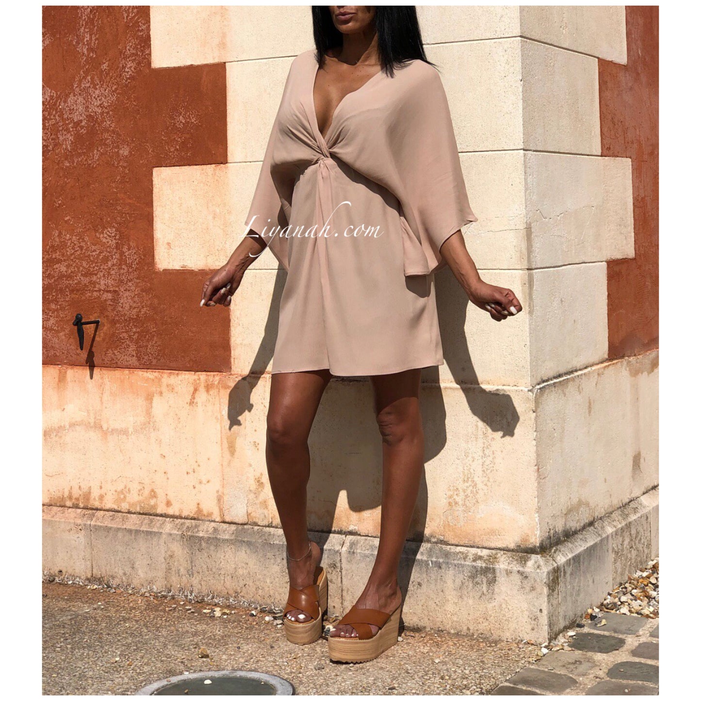 Robe Courte Modèle YELYNA BEIGE