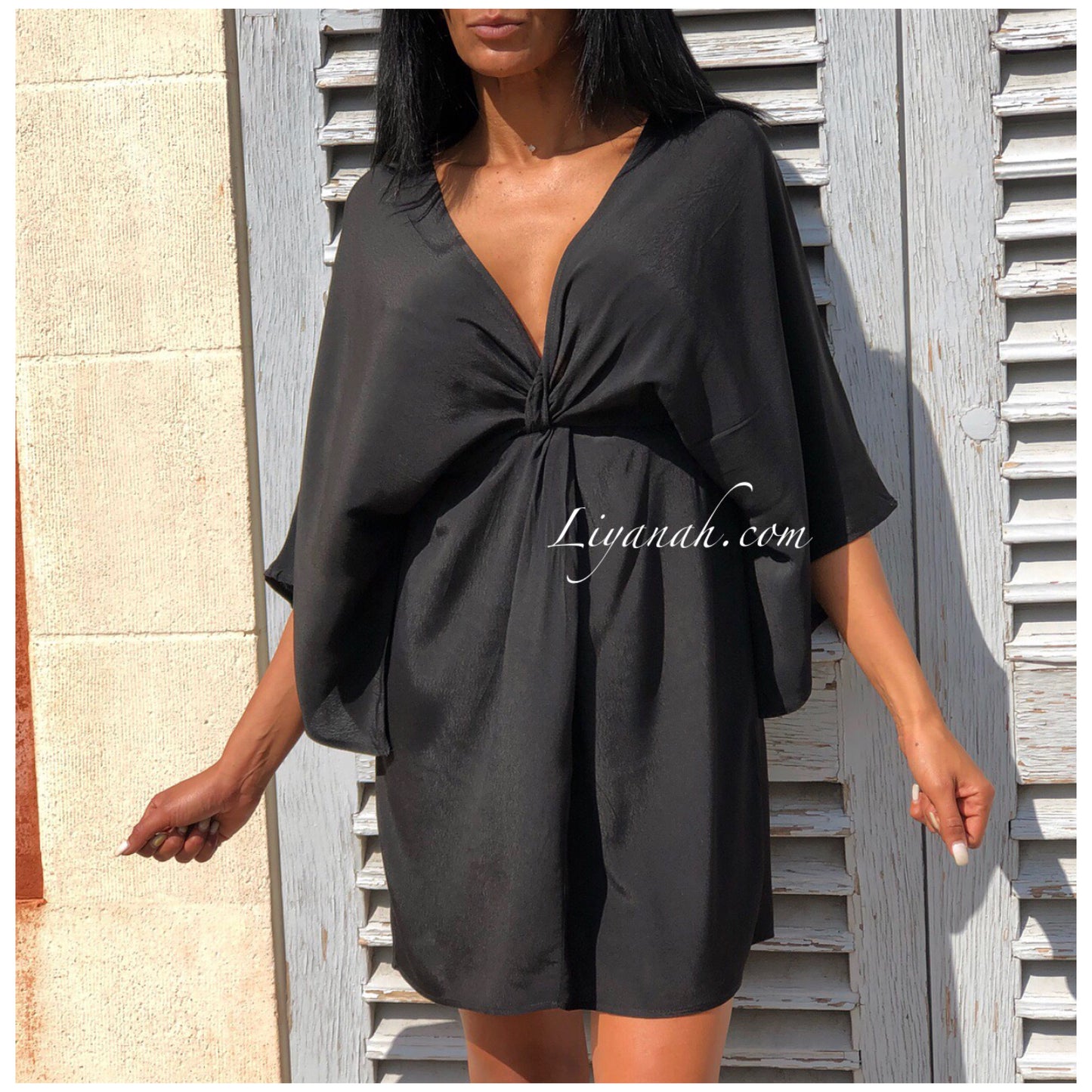 Robe Courte Modèle YELYNA NOIR