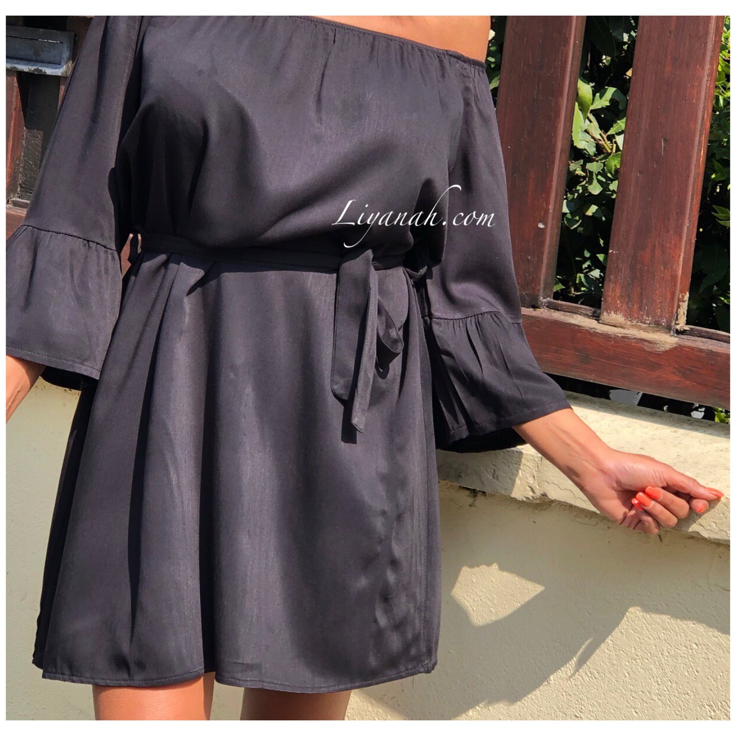 Robe Courte Modèle KEYA NOIR