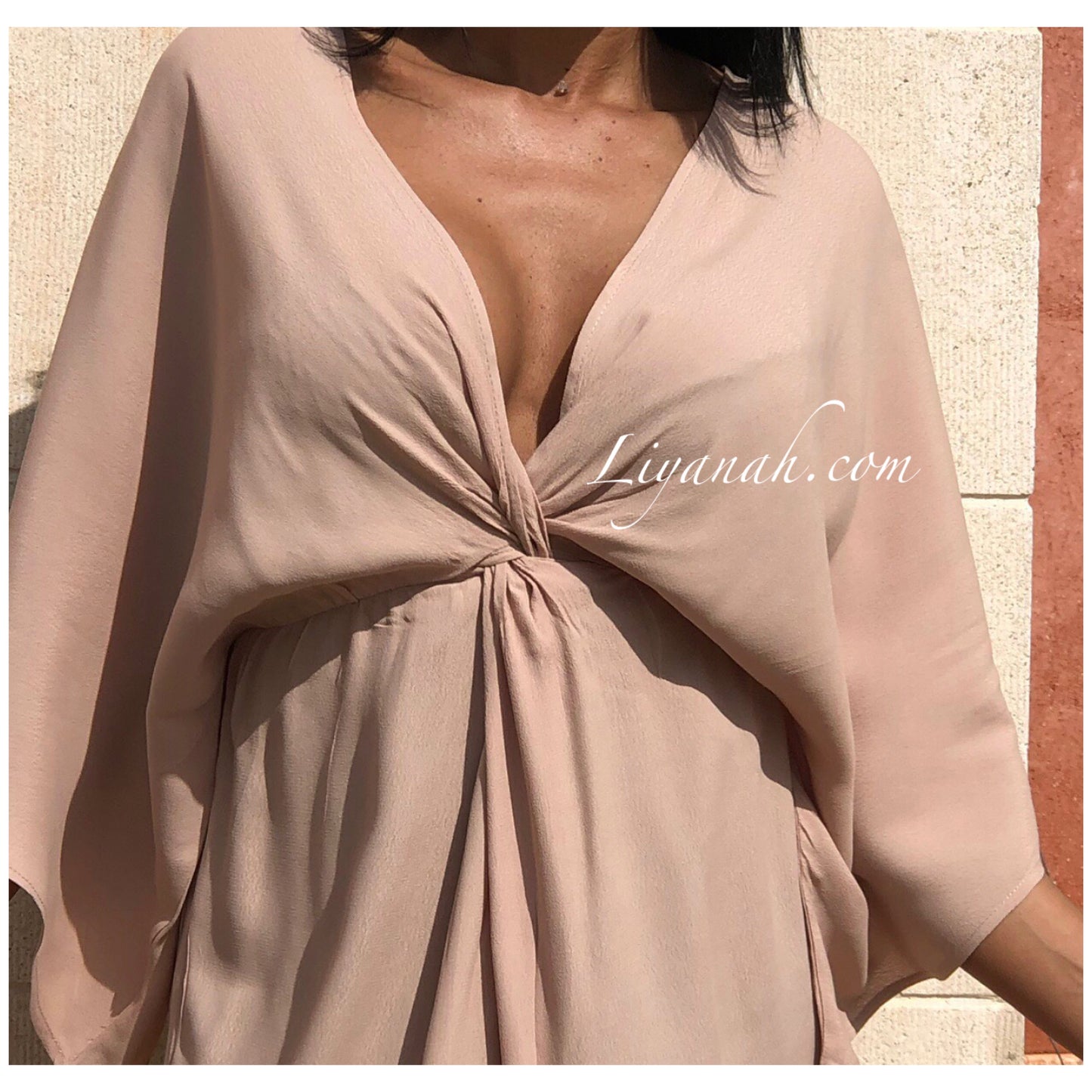 Robe Courte Modèle YELYNA BEIGE