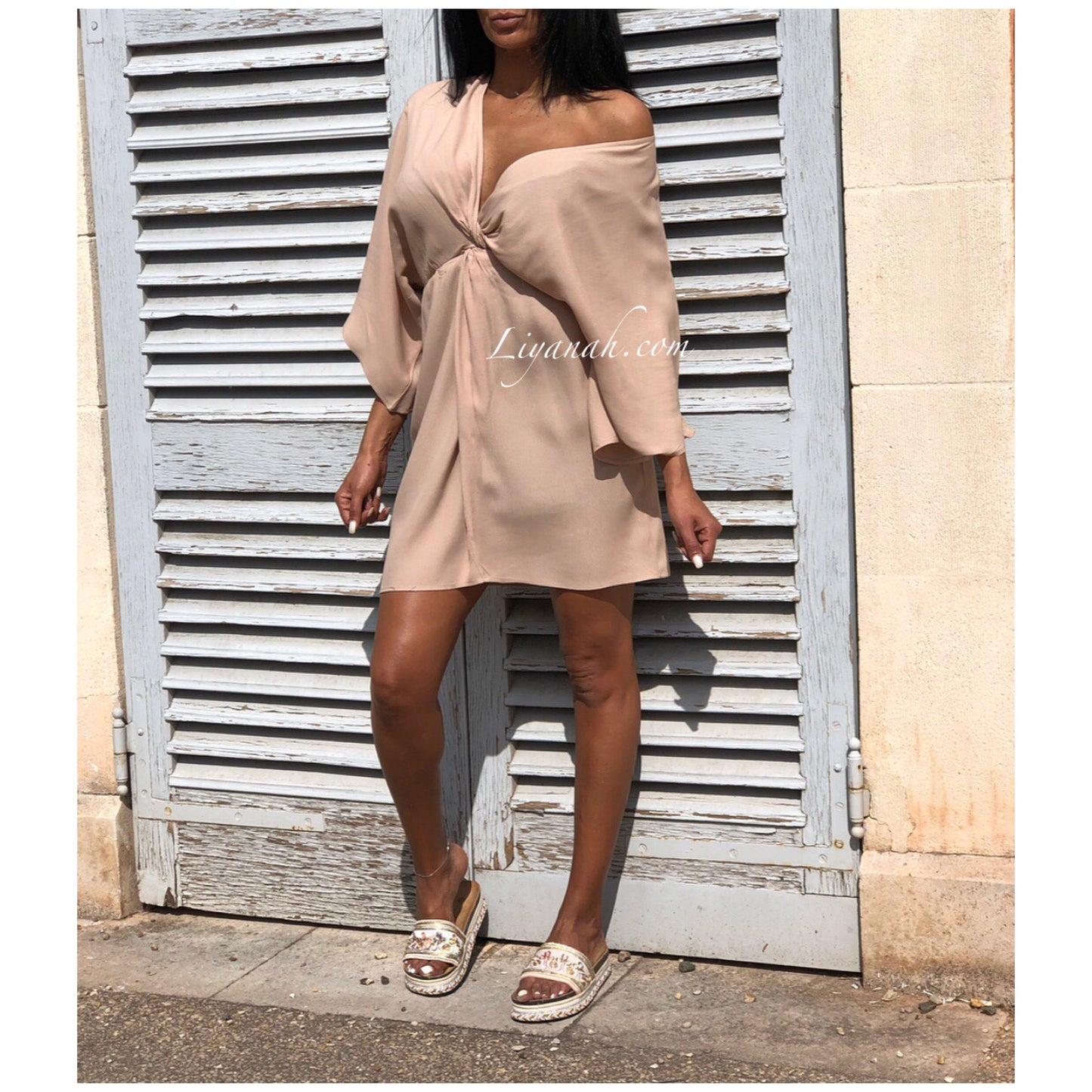 Robe Courte Modèle YELYNA BEIGE